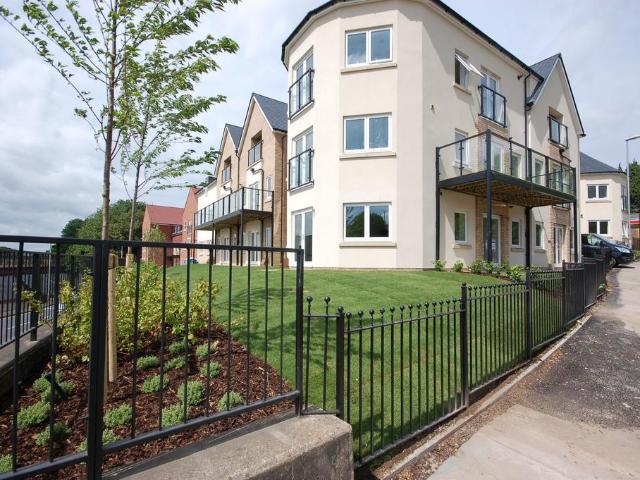 Flat for rent in The Cedars Estate, Three Rivers
