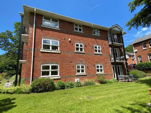 Flat for rent in Reading
