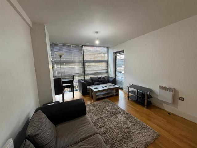 Apartment for rent in St George's Quarter / Cultural Quarter, Calderstones
