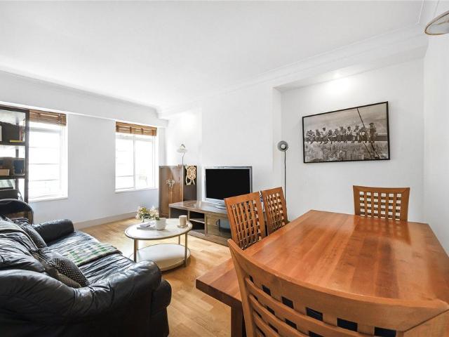 Apartment for rent in Chalk Farm, Greater London