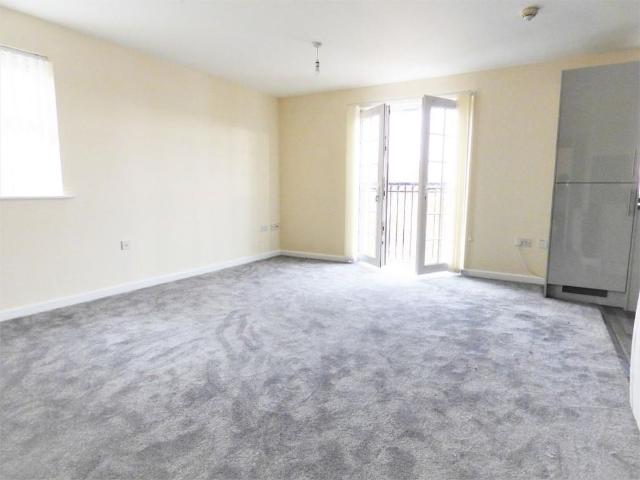 Apartment for rent in Gorse Hill, Trafford Park