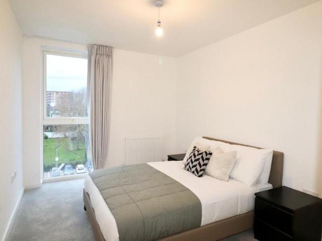 Flat for rent in Hayes, Greater London
