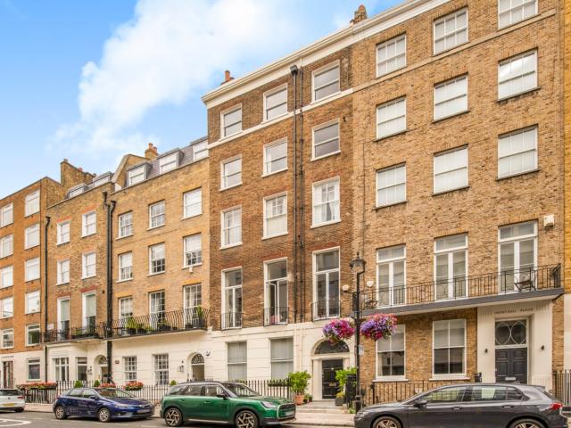 Apartment for rent in Marylebone, Greater London