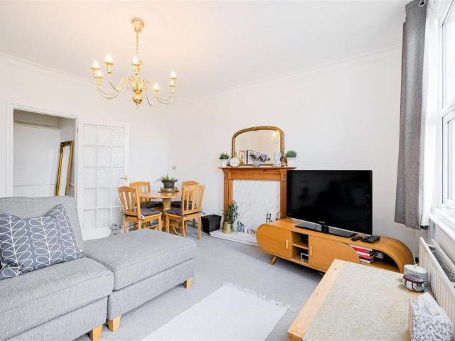 Apartment for rent in Epping, Essex