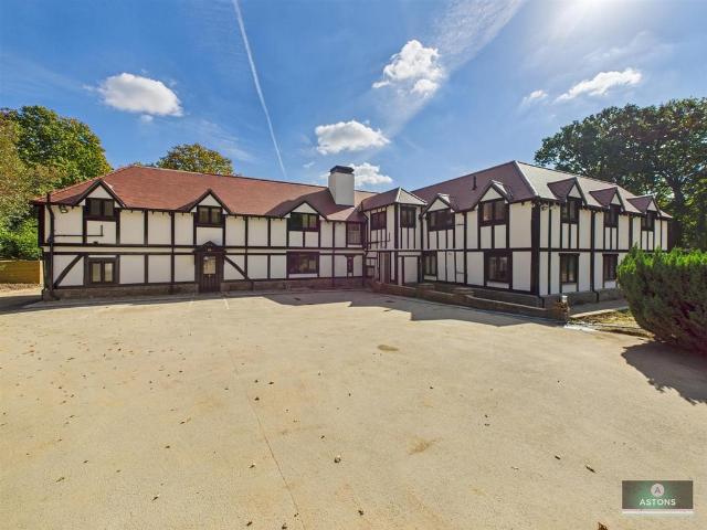Flat for rent in Perryfields, West Sussex