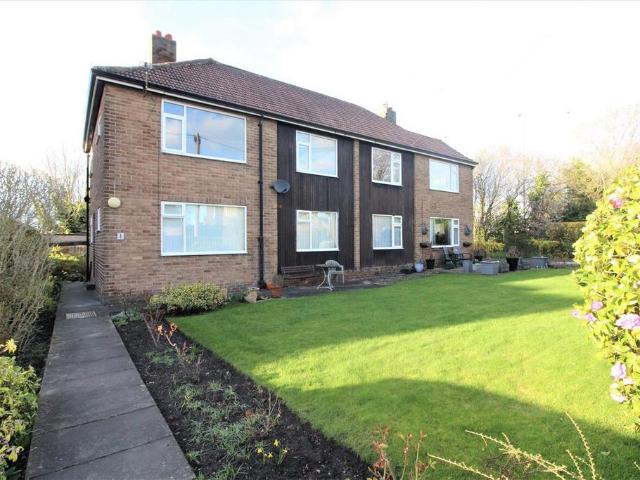 Flat for rent in Fulneck, West Yorkshire