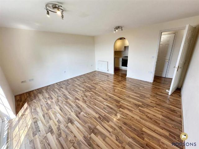 Apartment for rent in Wrenthorpe, West Yorkshire