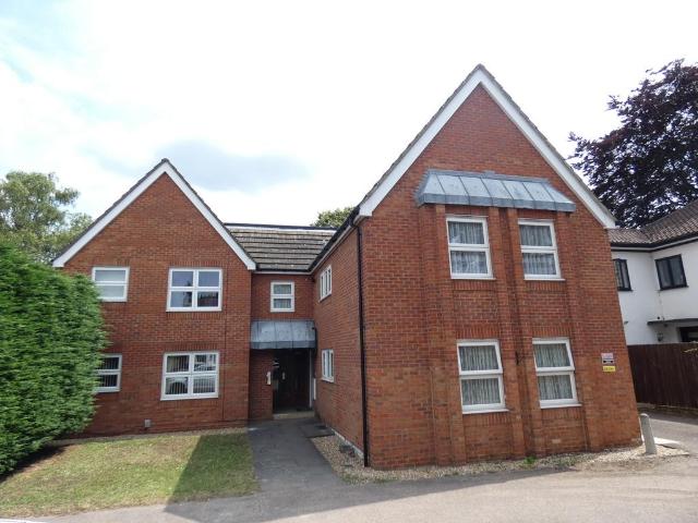 Flat for rent in Bedford