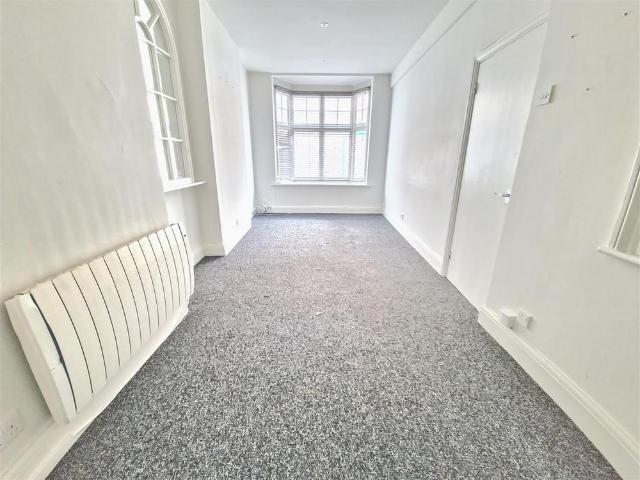 Apartment for rent in Margate Old Town, Acol