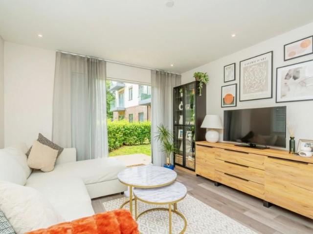 Apartment for rent in Sheerwater, Woking