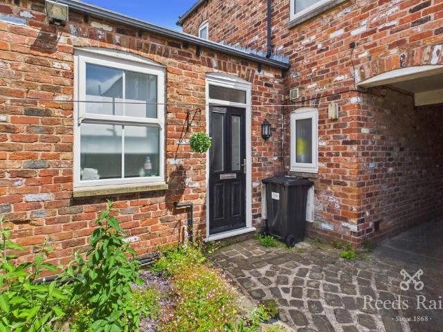 Flat for rent in Bollinbrook, Macclesfield