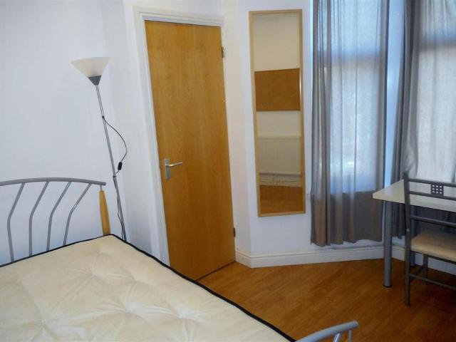 Apartment for rent in Falcon Lodge, Wales