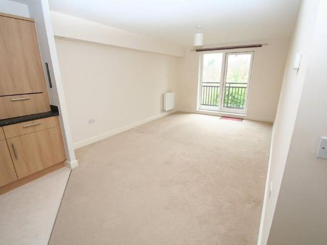 Apartment for rent in St James, Sandown Park