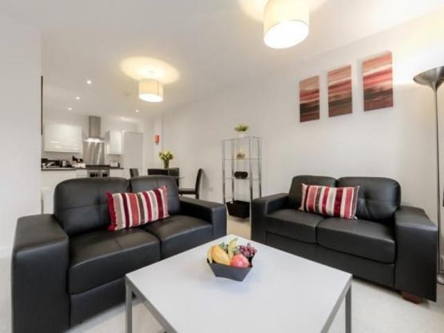Apartment for rent in Heol-las, Surrey