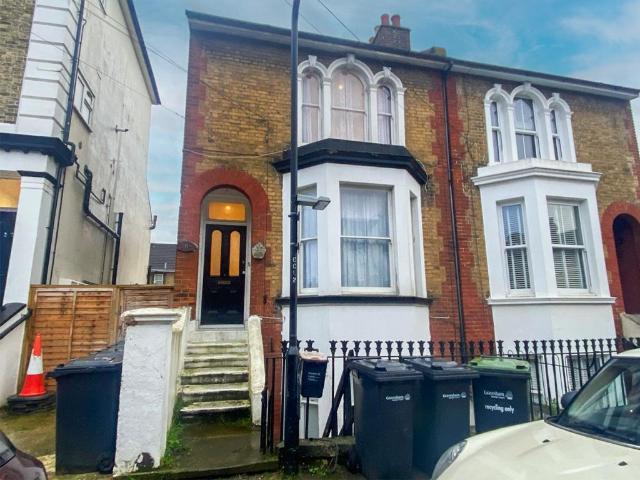 Flat for rent in Milton, Hamerton