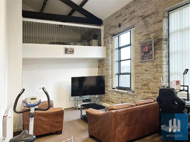 Apartment for rent in Longwood, West Yorkshire