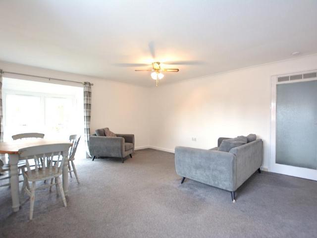Flat for rent in Fishers Green, North Yorkshire