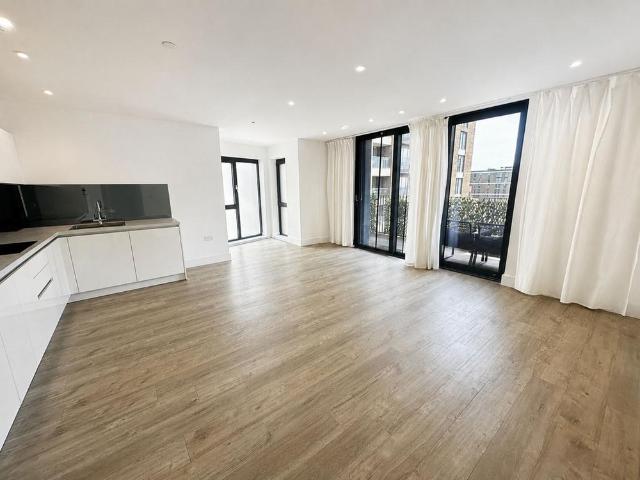 Apartment for rent in Birch Green, Lower Halliford