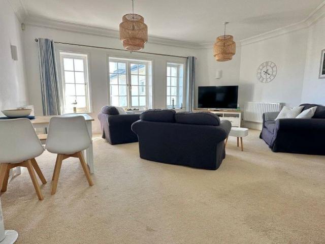 Apartment for rent in Milford-on-Sea, Ashurst Bridge