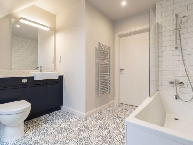 Flat for rent in Warlingham, Warlingham