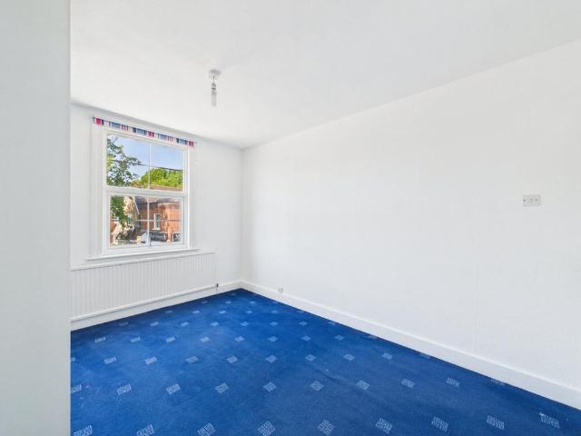 Apartment for rent in Wraysbury