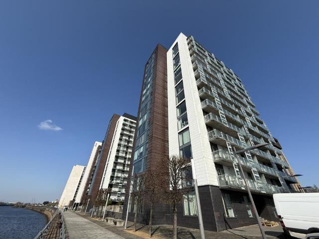 Flat for rent in Broomhill, Scotland