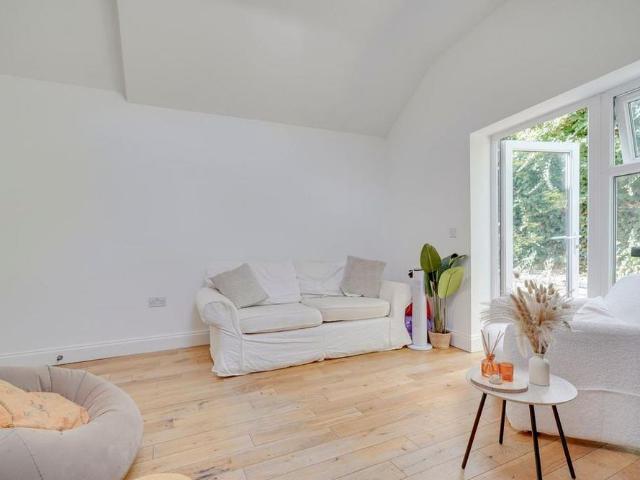 Apartment for rent in Hockerill, Colliers End