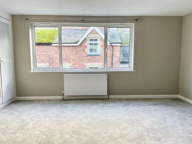 Apartment for rent in Strode, Devon