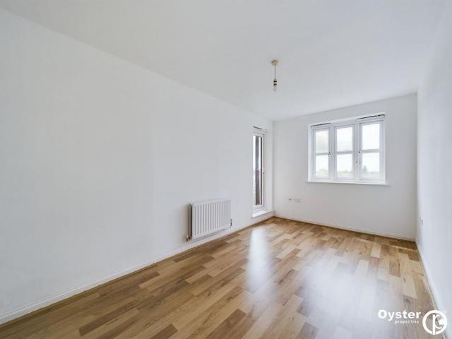 Apartment for rent in Lane, Greater London
