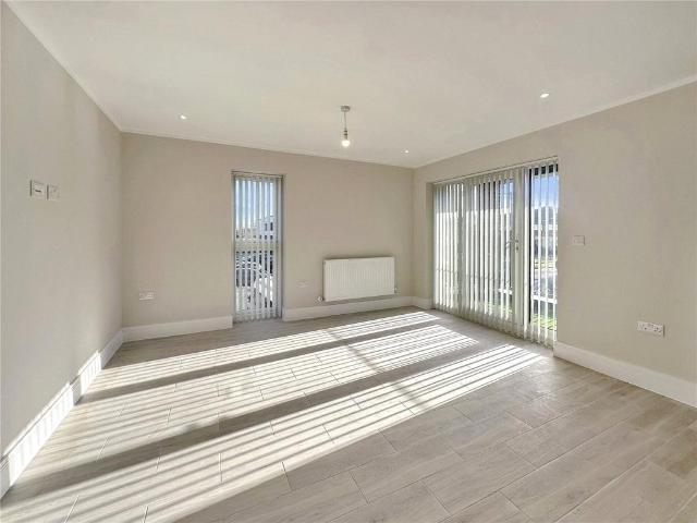Flat for rent in Slough