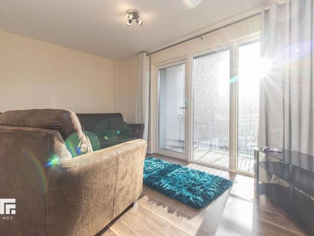 Apartment for rent in Cardiff International Sports Village, Falcon Lodge