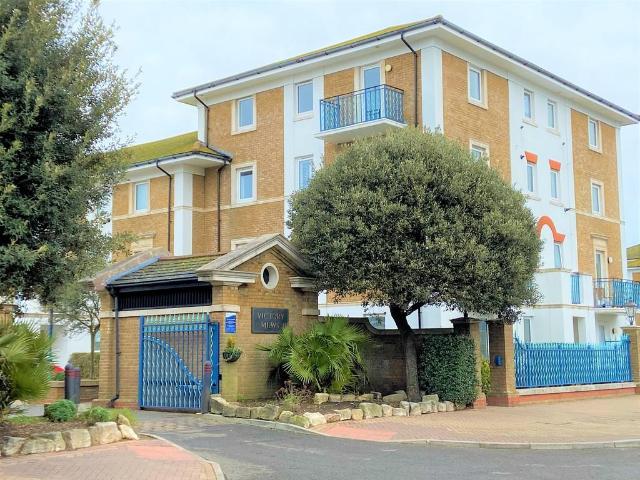 Flat for rent in Roedean
