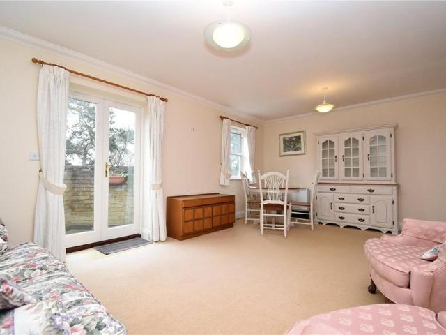Apartment for rent in California, Key Street