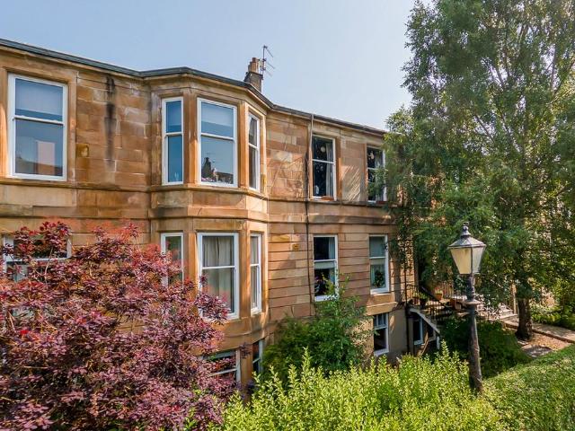 Flat for rent in Strathbungo, Scotland