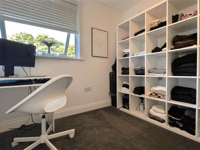 Apartment for rent in Oakdale, Poole