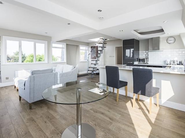 Apartment for rent in West Hampstead, Isle Of Man