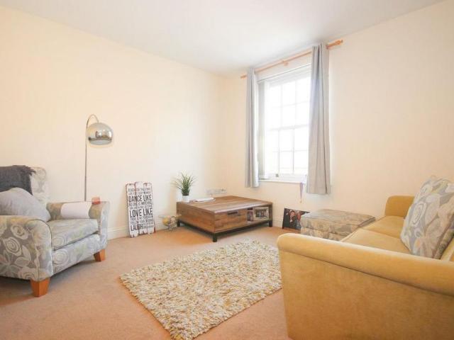 Apartment for rent in Woodloes Park, Warwick
