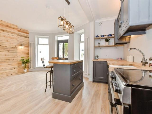 Apartment for rent in Minnis Bay, Acol