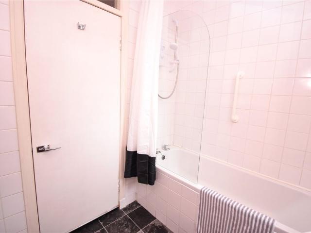 Apartment for rent in Comiston, Scotland