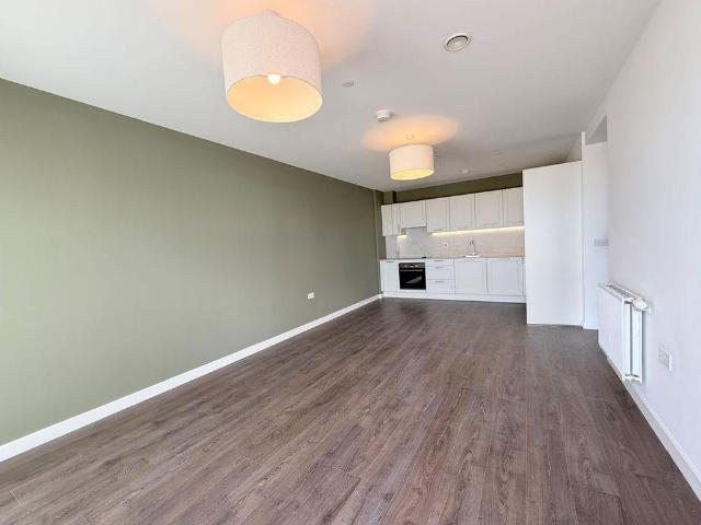 Apartment for rent in Kodak, Greater London