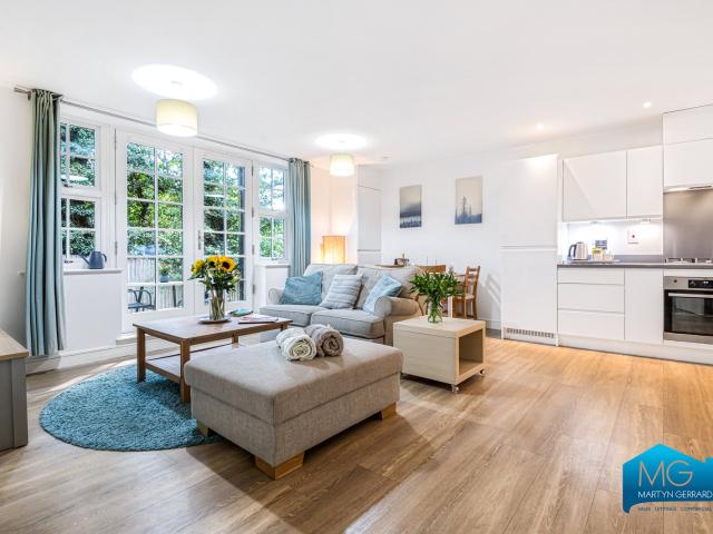 House for rent in High Barnet, Greater London