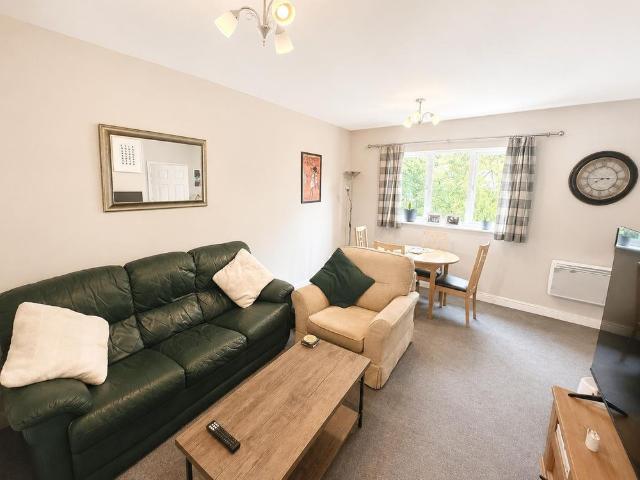Apartment for rent in Yeadon, West Yorkshire