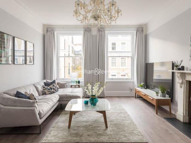 Flat for rent in South Kensington, Greater London