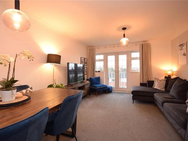 Apartment for rent in West Park, West Yorkshire