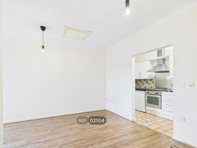 Apartment for rent in Brightlingsea, Dale Hill