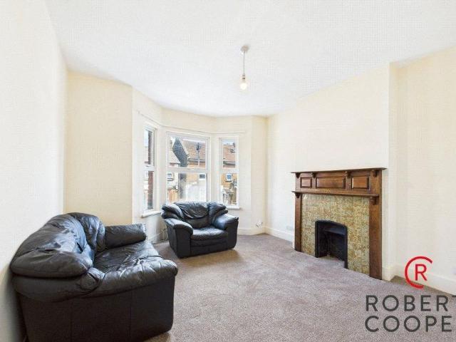 Apartment for rent in Lane, Greater London