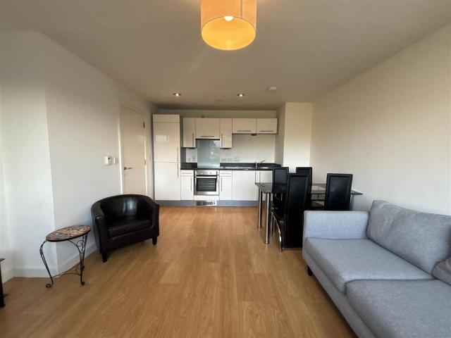 Apartment for rent in Lee Bank, Greater Manchester