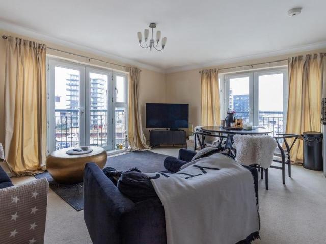 Apartment for rent in Penarth, Wales