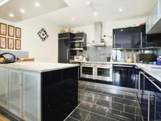 Flat for rent in Baildon, West Yorkshire
