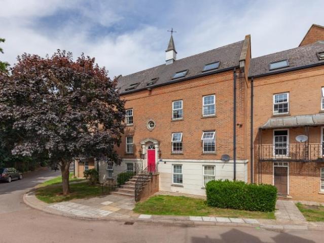 Flat for rent in Evershot, Oxfordshire